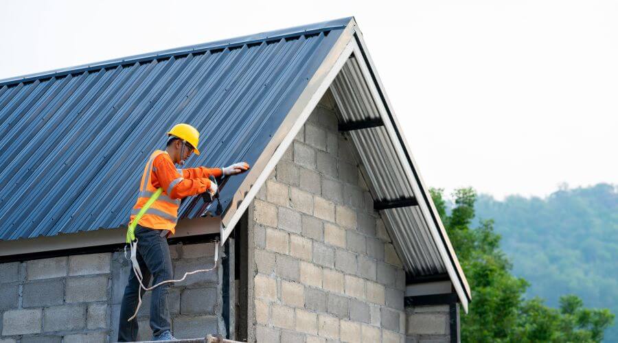 Professional gutter cleaning in Forkland, AL